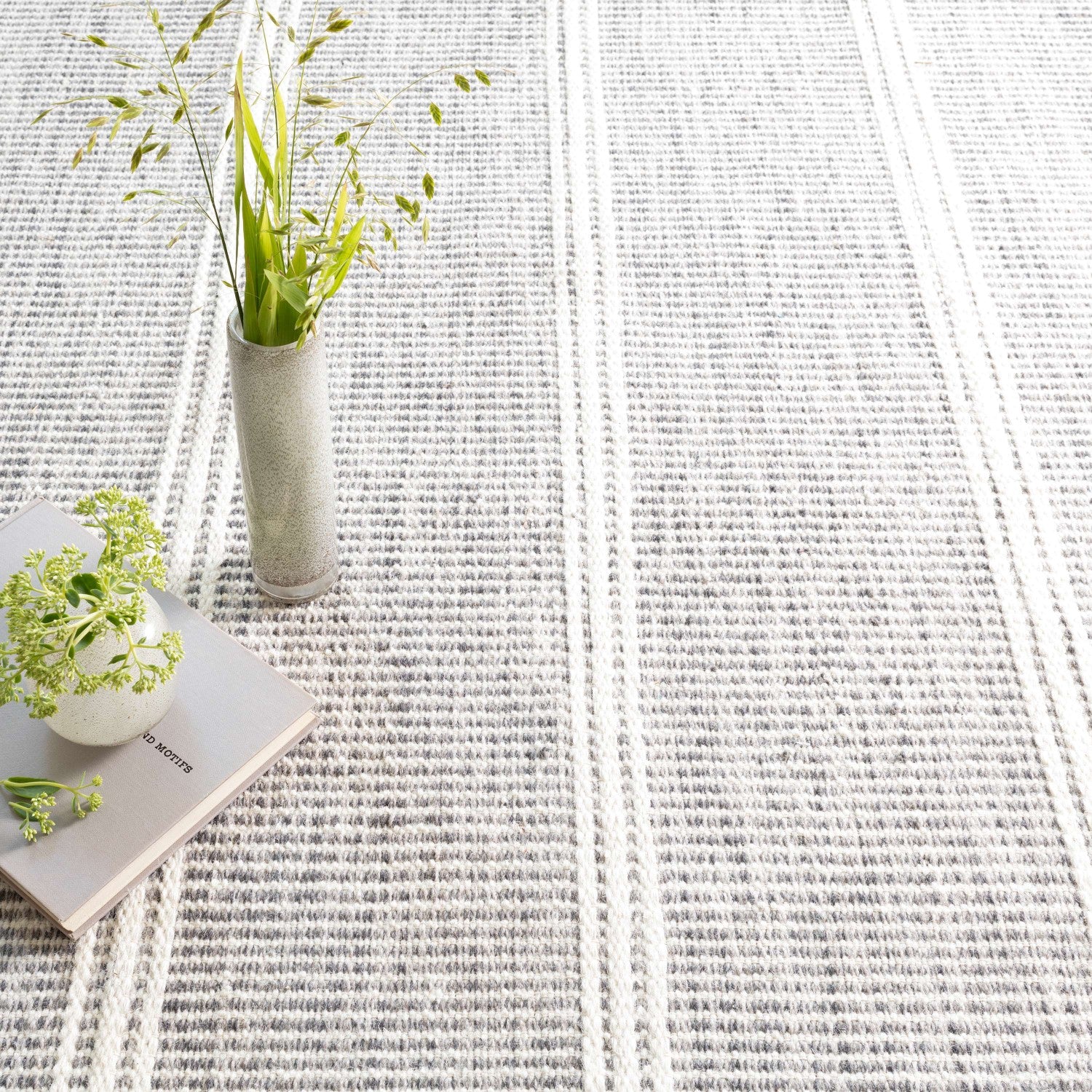 Malta Blue Handwoven Wool Rug - Image 4