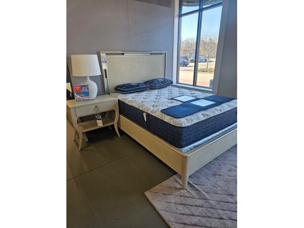 Riverside 3 Piece Queen Bedroom Suite Clearance CLEARANCE