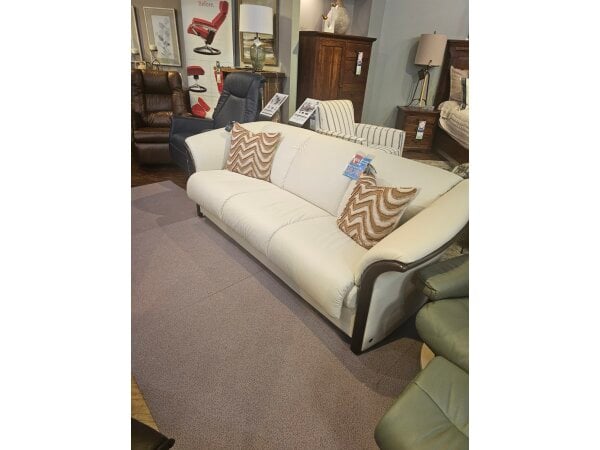 Stressless Manhattan Sofa Clearance CLEARANCE